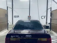 Audi 100, 1990