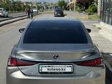 Lexus ES 300h 2019 годаүшін23 000 000 тг. в Шымкент – фото 4