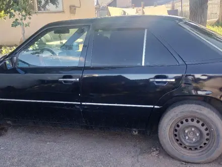 Mercedes-Benz E 230 1991 года за 1 000 000 тг. в Караганда – фото 3