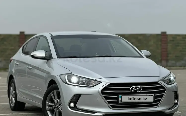 Hyundai Elantra 2018 года за 7 200 000 тг. в Шымкент