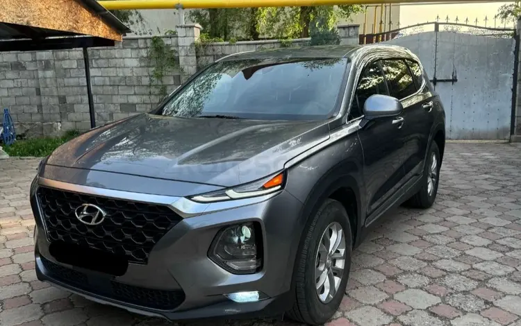 Hyundai Santa Fe 2018 года за 11 100 000 тг. в Алматы