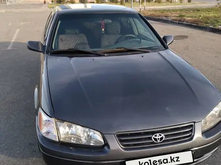 Toyota Camry 2000 года за 3 500 000 тг. в Талдыкорган – фото 4