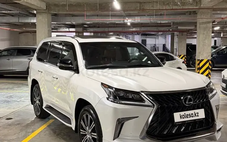 Lexus LX 570 2017 года за 53 800 000 тг. в Атырау