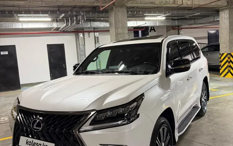Lexus LX 570 2017 года за 53 900 000 тг. в Атырау