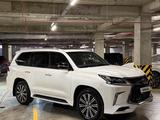 Lexus LX 570 2017 годаүшін53 800 000 тг. в Атырау – фото 4