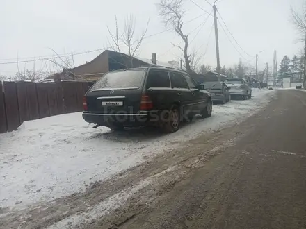 Mercedes-Benz E 230 1991 года за 1 250 000 тг. в Павлодар – фото 4