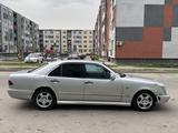 Mercedes-Benz E 240 1998 года за 2 550 000 тг. в Алматы – фото 2