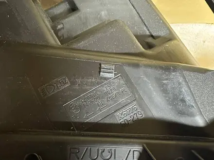 Фара Toyota Land Cruiser 300 ORIGINAL за 300 000 тг. в Алматы – фото 4