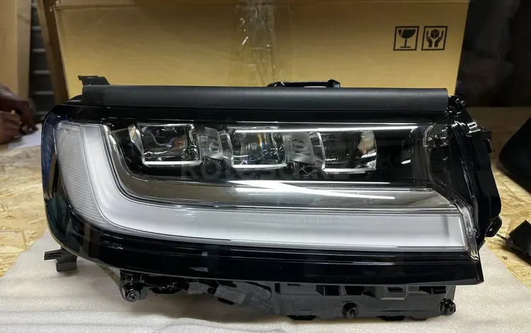 Фара Toyota Land Cruiser 300 ORIGINAL за 300 000 тг. в Алматы