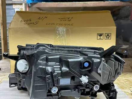 Фара Toyota Land Cruiser 300 ORIGINAL за 300 000 тг. в Алматы – фото 7
