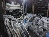 Крышка багажника бампер за 10 000 тг. в Алматы