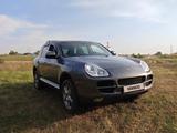 Porsche Cayenne 2005 года за 7 000 000 тг. в Астана