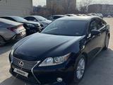 Lexus ES 300h 2014 года за 8 700 000 тг. в Актау – фото 2