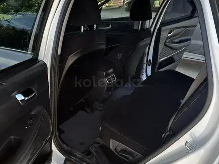 Hyundai Santa Fe 2023 года за 15 700 000 тг. в Кульсары – фото 12