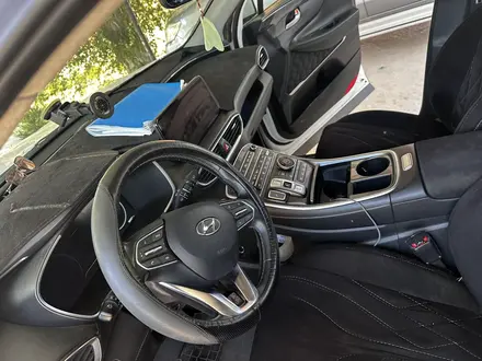 Hyundai Santa Fe 2023 года за 15 700 000 тг. в Кульсары – фото 9