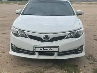 Toyota Camry, 2012