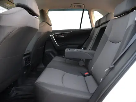 Toyota RAV4 Prestige 2025 года за 17 890 000 тг. в Шымкент – фото 11