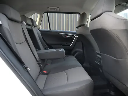 Toyota RAV4 Prestige 2025 года за 17 890 000 тг. в Шымкент – фото 7