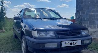 Volkswagen Passat 1993 года за 1 390 000 тг. в Семей