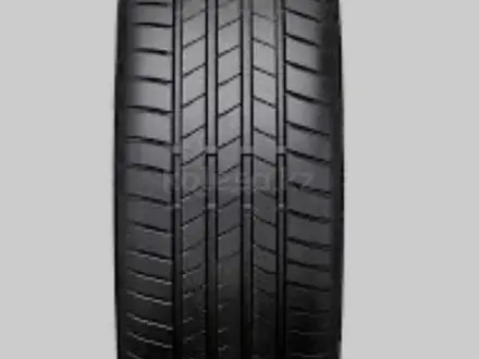 Комплект шин Bridgestone и дисков 235/45/18 за 275 000 тг. в Астана – фото 3