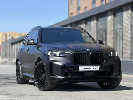 BMW X5 2025 года за 79 000 000 тг. в Астана