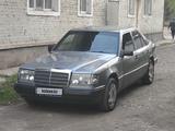 Mercedes-Benz E 220 1988 годаfor2 200 000 тг. в Алматы