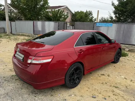 Toyota Camry 2010 года за 4 800 000 тг. в Атырау – фото 7