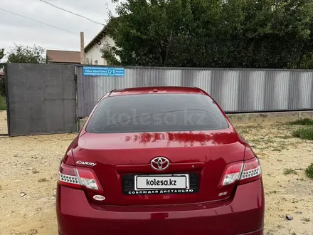 Toyota Camry 2010 года за 4 800 000 тг. в Атырау – фото 8