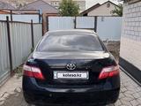 Toyota Camry 2006 года за 5 200 000 тг. в Актобе – фото 2