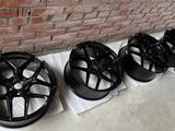 FlowForm R18 8, 5J ET35 5x114, 3 73.1 MATT BLACK за 360 000 тг. в Алматы