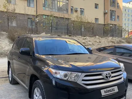 Toyota Highlander 2012 года за 8 800 000 тг. в Актау – фото 2