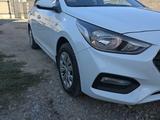 Hyundai Accent 2018 года за 6 400 000 тг. в Алматы – фото 4