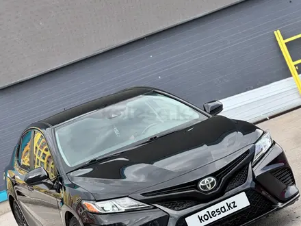 Toyota Camry 2019 года за 9 650 000 тг. в Астана – фото 7