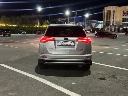Toyota RAV4 2019 года за 12 100 000 тг. в Актобе – фото 6