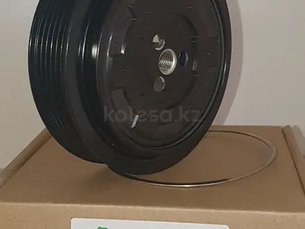 Шкив на компрессор кондиционера мерседес за 48 000 тг. в Алматы