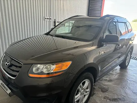 Hyundai Santa Fe 2011 года за 7 200 000 тг. в Актау – фото 3