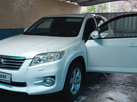 Toyota RAV4 2010 года за 7 500 000 тг. в Актобе – фото 4