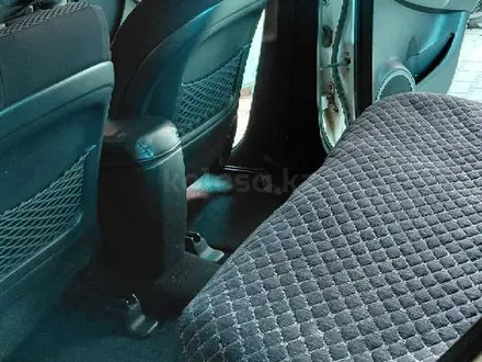 Toyota RAV4 2010 года за 7 500 000 тг. в Актобе – фото 8