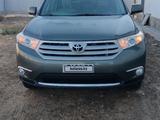 Toyota Highlander 2013 года за 7 000 000 тг. в Атырау