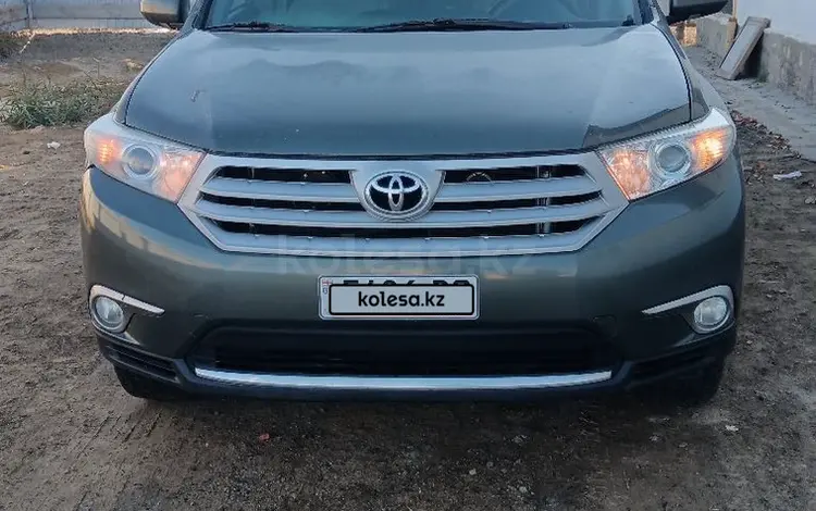 Toyota Highlander 2013 года за 7 000 000 тг. в Атырау