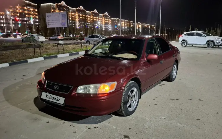 Toyota Camry 2000 года за 2 800 000 тг. в Актобе