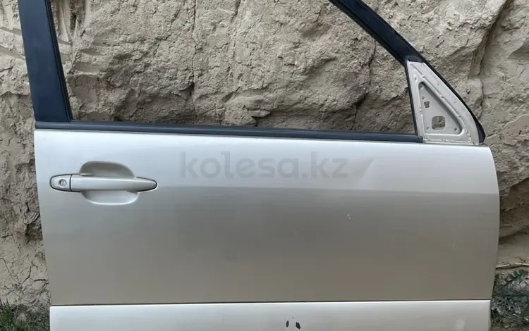 Двери на Toyota Land Cruiser Prado 120 за 147 тг. в Алматы