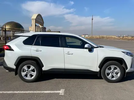 Toyota RAV4 2021 года за 16 200 000 тг. в Караганда – фото 6