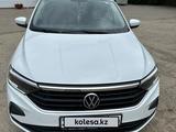 Volkswagen Polo 2021 года за 8 600 000 тг. в Актобе