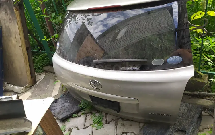 Крышка багажника дверь задняя дверь багажника стекло багажника за 50 000 тг. в Алматы