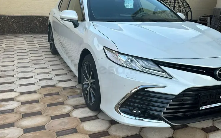 Toyota Camry 2021 года за 20 500 000 тг. в Шымкент