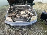 Honda CR-V 1998 года за 1 000 000 тг. в Актобе – фото 2
