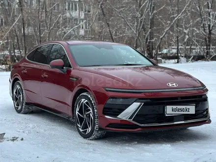 Hyundai Sonata 2023 года за 14 690 000 тг. в Караганда