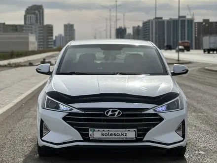 Hyundai Elantra 2019 года за 7 650 000 тг. в Астана – фото 2