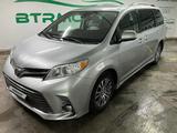 Toyota Sienna 2018 года за 17 000 000 тг. в Астана – фото 2